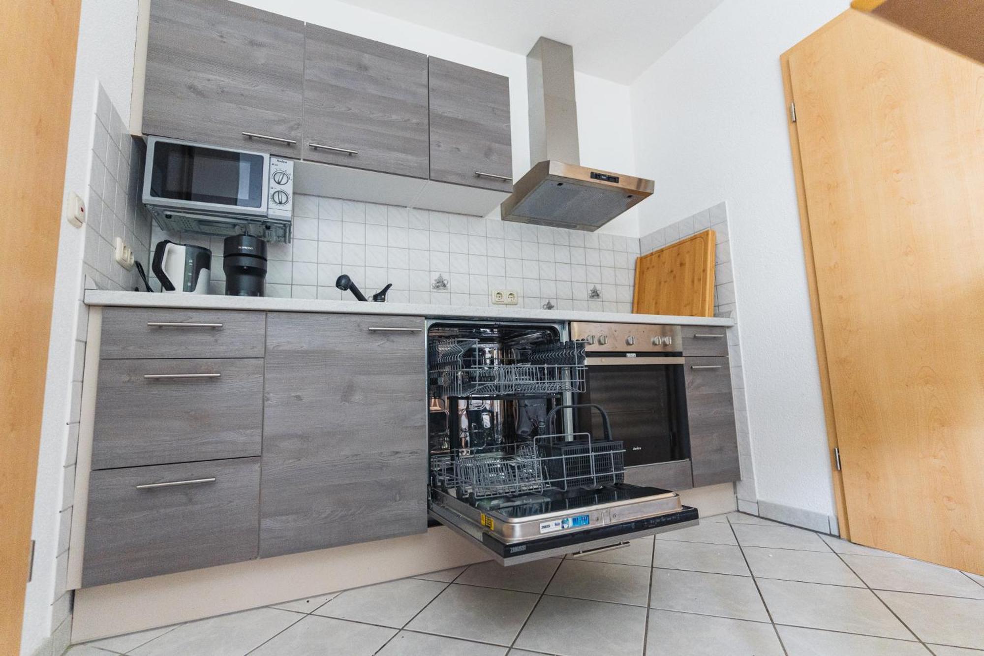 Appartment In Den Weinbergen Bei Mainz - Mit 2X Doppelzimmern, 1X Grosses Wohnzimmer, Bad & Kueche Stadecken-Elsheim Exterior photo